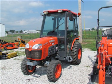 Kubota B3030HSTC 4WD Tractor