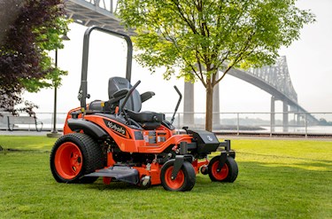 Kubota ZD1211L 72" Diesel Zero-Turn Mower